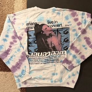 Ariana Grande Pastel Tie-Dye Graphic Crewneck — Blue & Purple